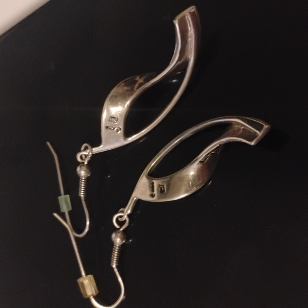 Vintage Sterling Silver Carved And Curved Earrings Unique Stamped .925 - Picture 5 of 6